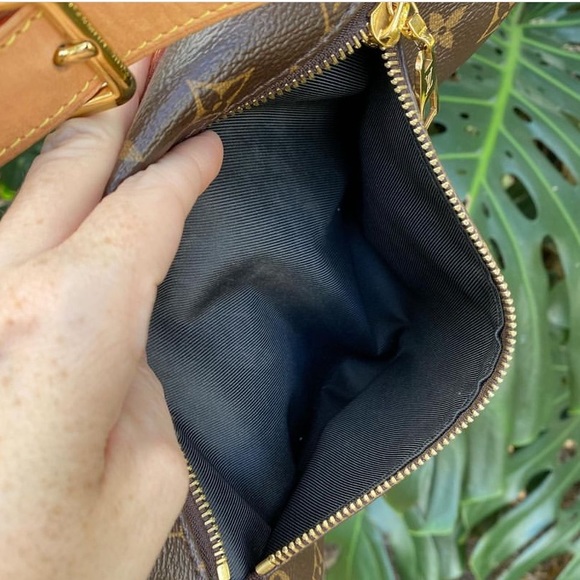 Louis Vuitton Bum Bag - Picture 2 of 7